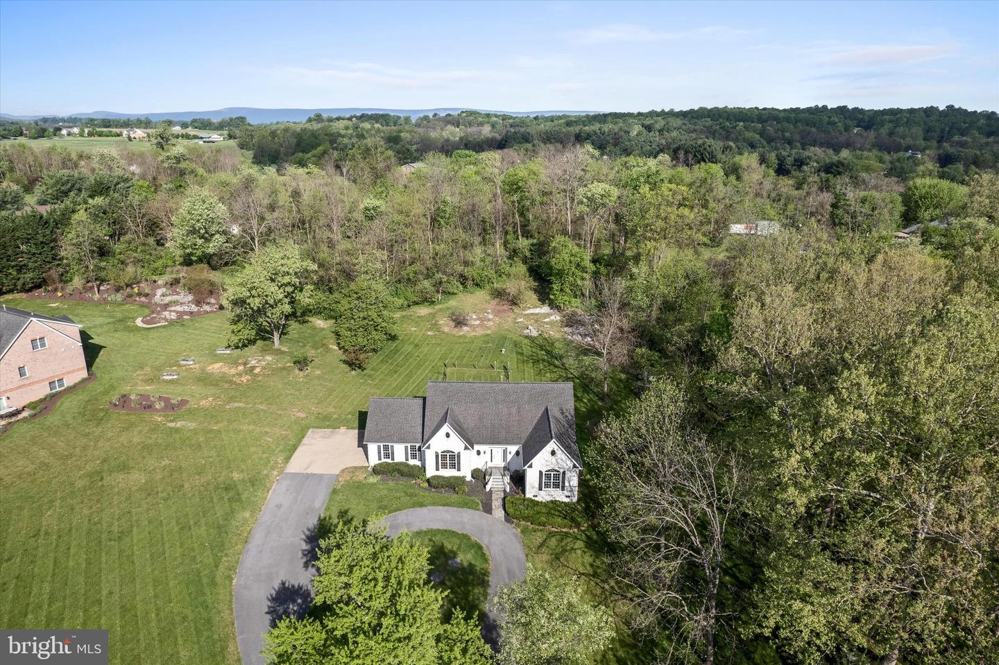3980 MIDDLE RD, WINCHESTER, Virginia 22602, 4 Bedrooms Bedrooms, ,3 BathroomsBathrooms,Residential,For sale,3980 MIDDLE RD,VAFV2024594 MLS # VAFV2024594