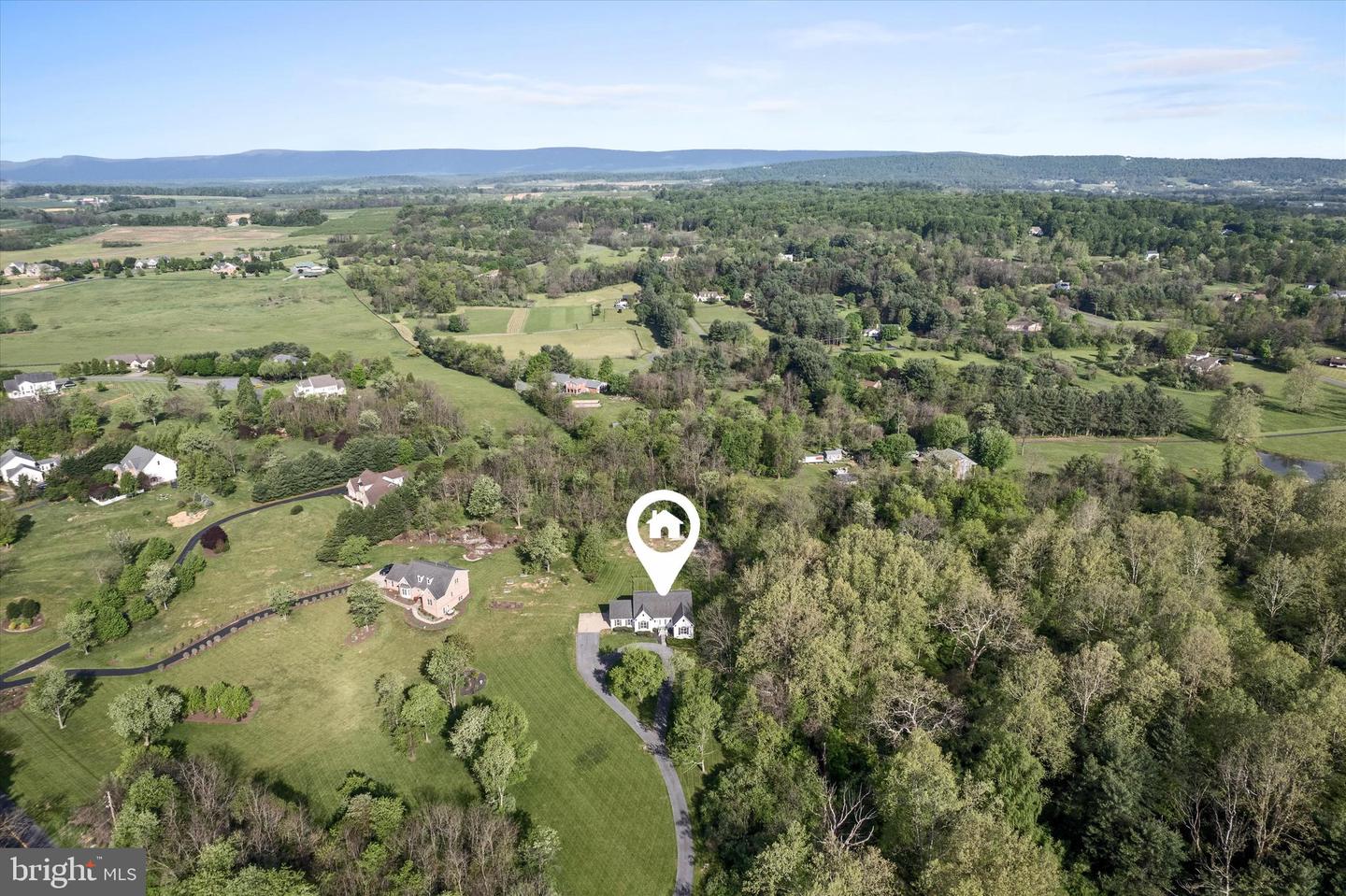 3980 MIDDLE RD, WINCHESTER, Virginia 22602, 4 Bedrooms Bedrooms, ,3 BathroomsBathrooms,Residential,For sale,3980 MIDDLE RD,VAFV2024594 MLS # VAFV2024594