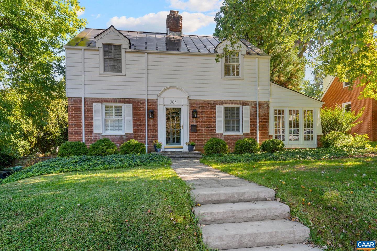 704 EVERGREEN AVE, CHARLOTTESVILLE, Virginia 22902, 4 Bedrooms Bedrooms, ,2 BathroomsBathrooms,Residential,For sale,704 EVERGREEN AVE,661306 MLS # 661306