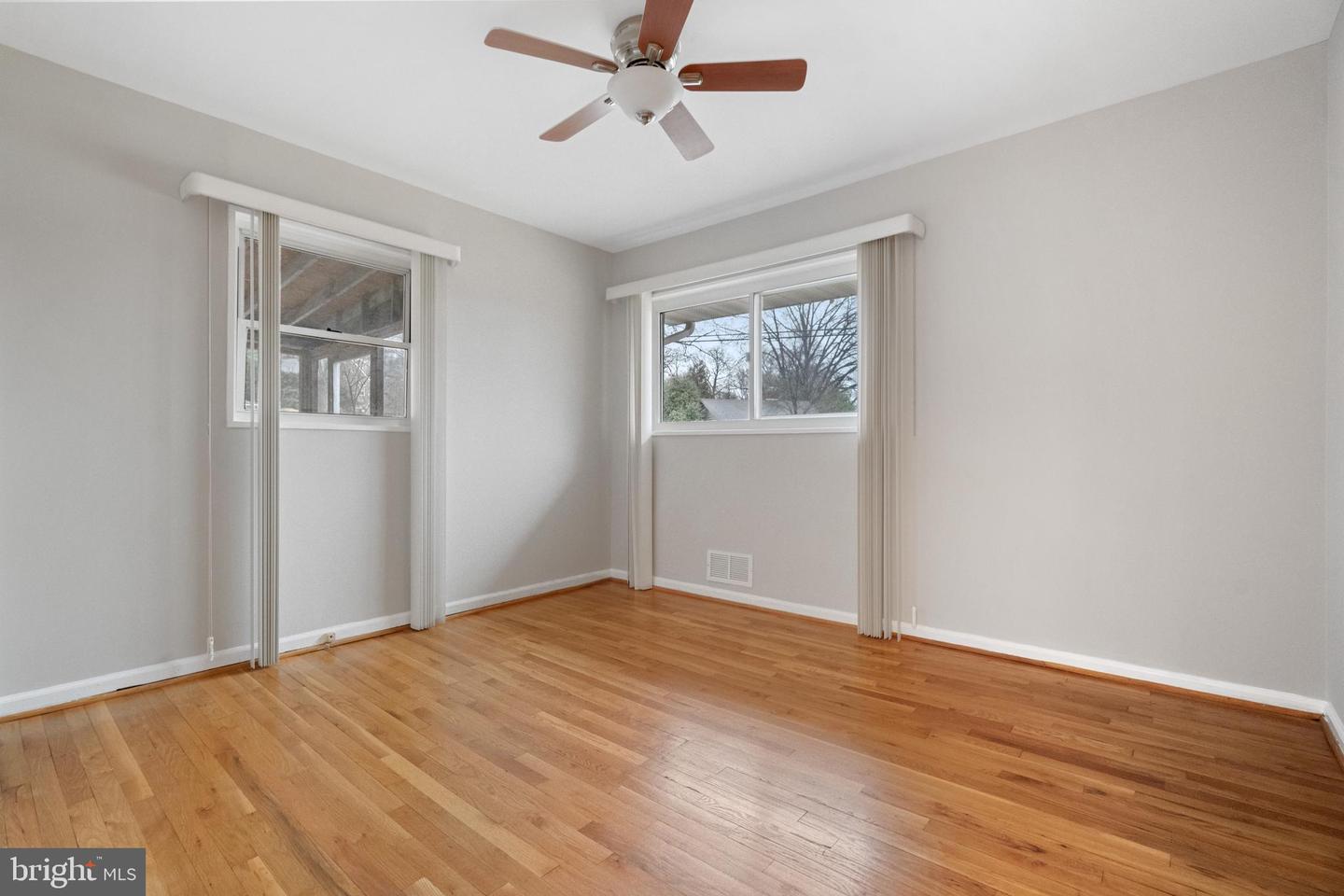 32 N FLOYD ST, ALEXANDRIA, Virginia 22304, 2 Bedrooms Bedrooms, ,1 BathroomBathrooms,Residential,For sale,32 N FLOYD ST,VAAX2042290 MLS # VAAX2042290