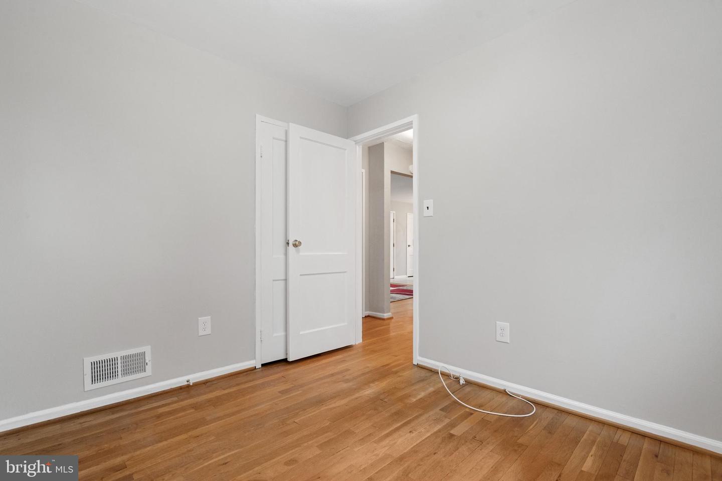 32 N FLOYD ST, ALEXANDRIA, Virginia 22304, 2 Bedrooms Bedrooms, ,1 BathroomBathrooms,Residential,For sale,32 N FLOYD ST,VAAX2042290 MLS # VAAX2042290