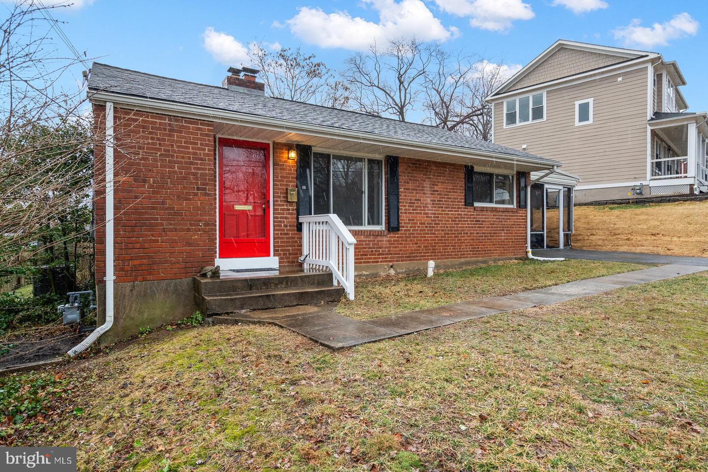 32 N FLOYD ST, ALEXANDRIA, Virginia 22304, 2 Bedrooms Bedrooms, ,1 BathroomBathrooms,Residential,For sale,32 N FLOYD ST,VAAX2042290 MLS # VAAX2042290