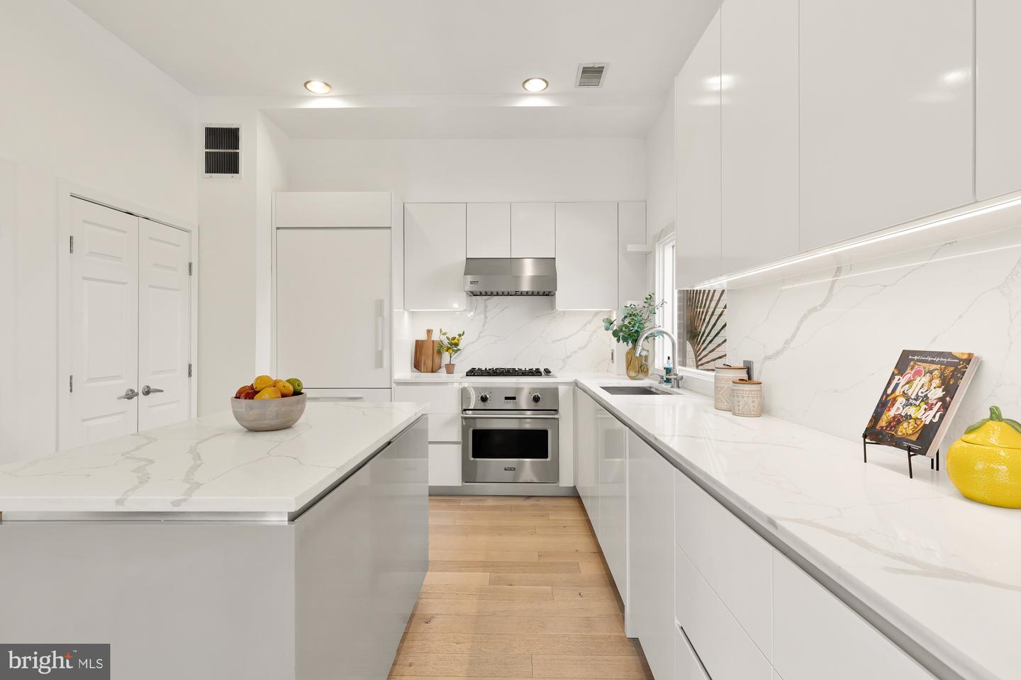 503 Q ST NW, WASHINGTON, District Of Columbia 20001, 4 Bedrooms Bedrooms, ,3 BathroomsBathrooms,Residential,For sale,503 Q ST NW,DCDC2187710 MLS # DCDC2187710