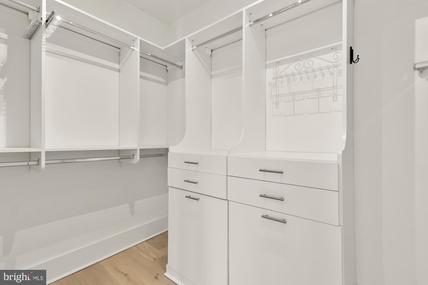 503 Q ST NW, WASHINGTON, District Of Columbia 20001, 4 Bedrooms Bedrooms, ,3 BathroomsBathrooms,Residential,For sale,503 Q ST NW,DCDC2187710 MLS # DCDC2187710