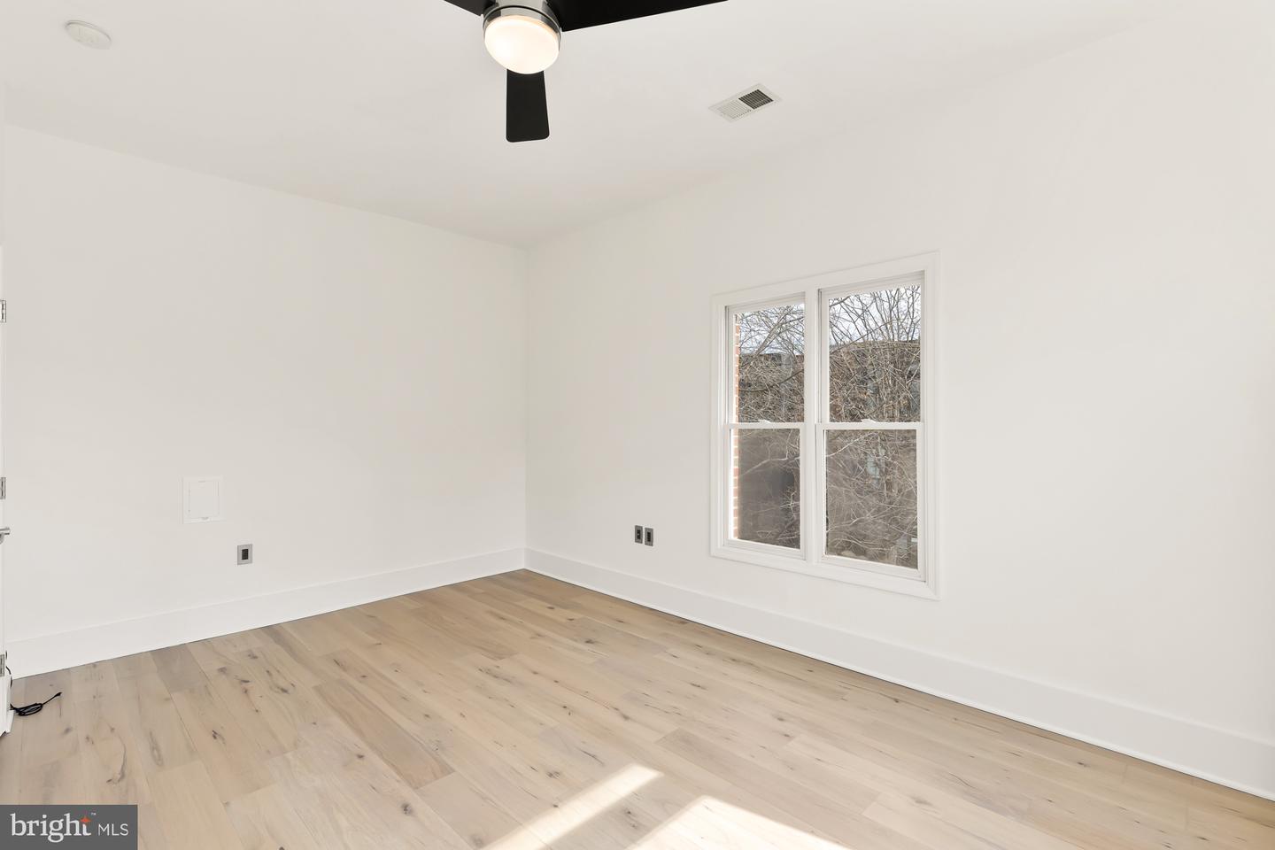503 Q ST NW, WASHINGTON, District Of Columbia 20001, 4 Bedrooms Bedrooms, ,3 BathroomsBathrooms,Residential,For sale,503 Q ST NW,DCDC2187710 MLS # DCDC2187710