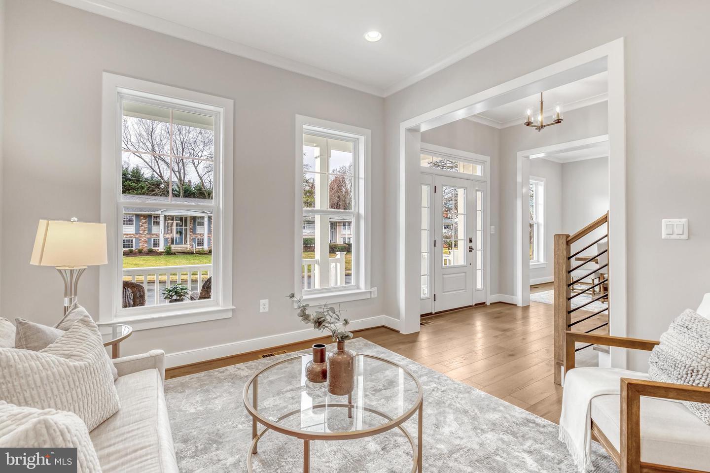 6607 29TH ST N, ARLINGTON, Virginia 22213, 4 Bedrooms Bedrooms, ,4 BathroomsBathrooms,Residential,For sale,6607 29TH ST N,VAAR2054116 MLS # VAAR2054116