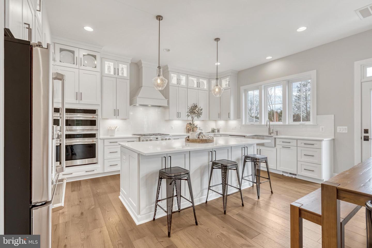 6607 29TH ST N, ARLINGTON, Virginia 22213, 4 Bedrooms Bedrooms, ,4 BathroomsBathrooms,Residential,For sale,6607 29TH ST N,VAAR2054116 MLS # VAAR2054116