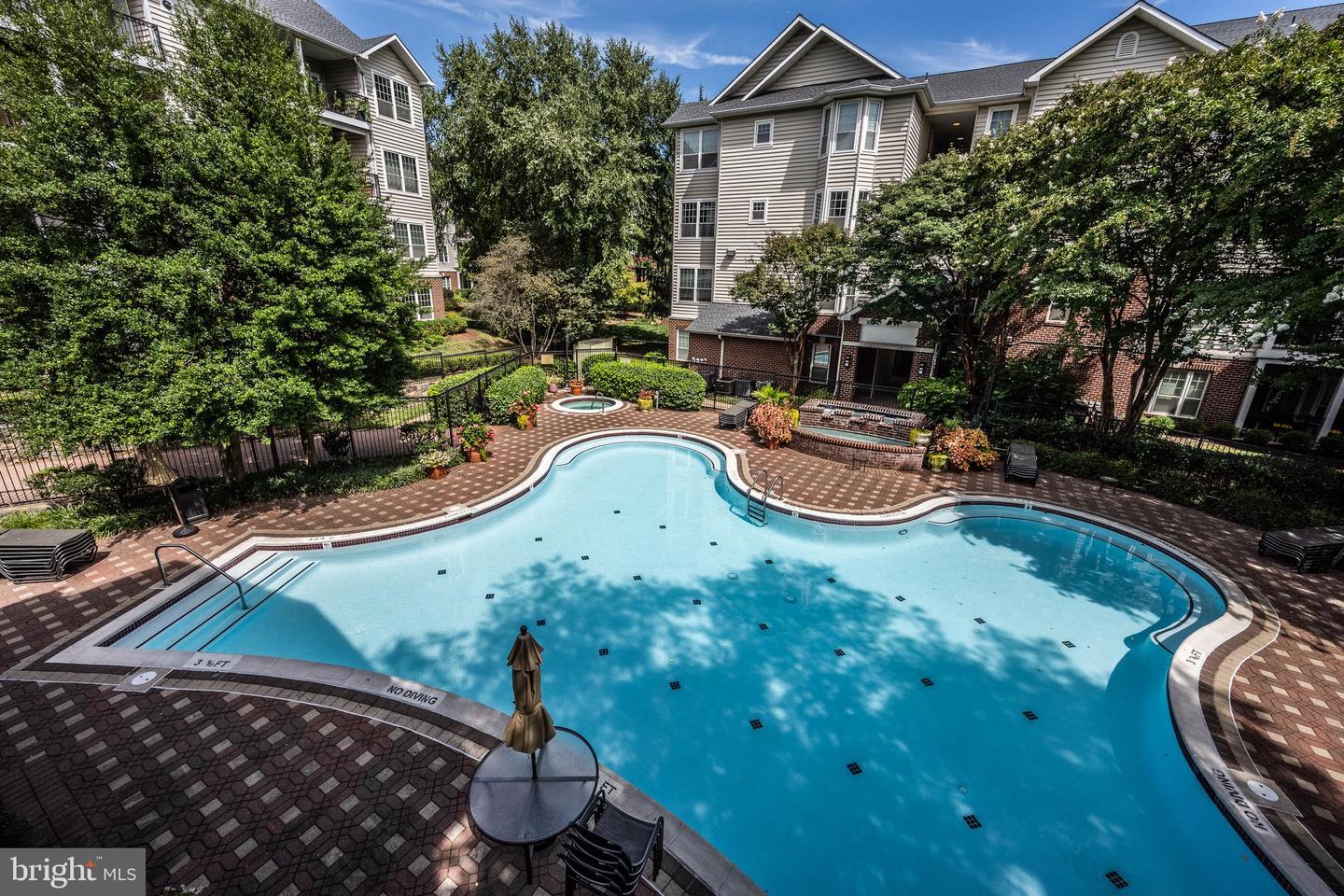 1581 SPRING GATE DR #5403, MCLEAN, Virginia 22102, 2 Bedrooms Bedrooms, ,2 BathroomsBathrooms,Residential,For sale,1581 SPRING GATE DR #5403,VAFX2225704 MLS # VAFX2225704