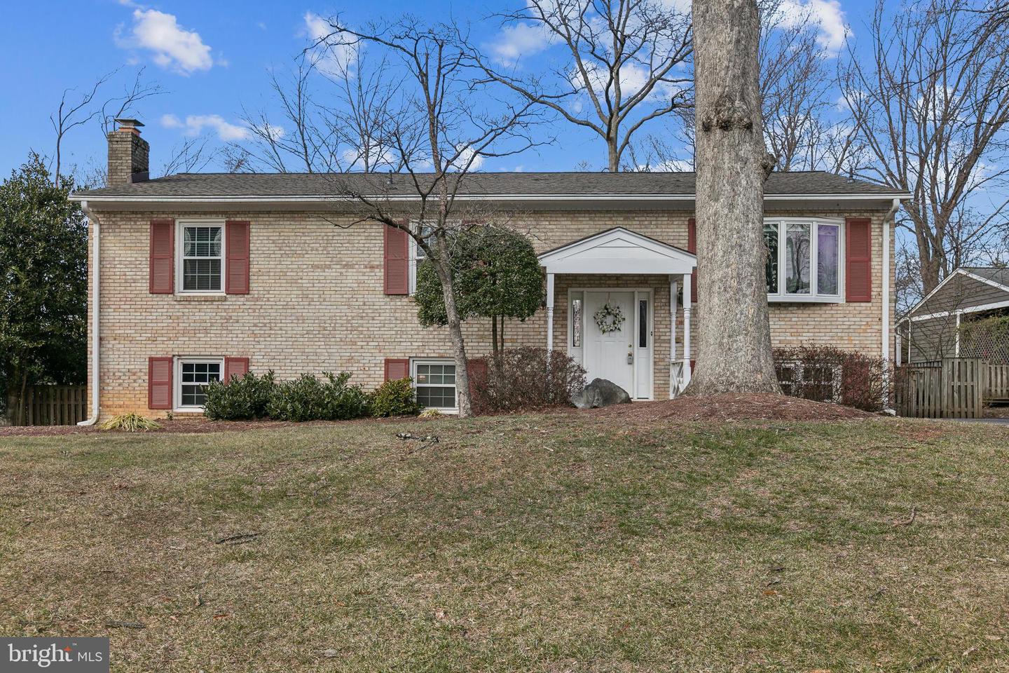 316 WESTVIEW CT NE, VIENNA, Virginia 22180, 5 Bedrooms Bedrooms, ,3 BathroomsBathrooms,Residential,For sale,316 WESTVIEW CT NE,VAFX2222724 MLS # VAFX2222724