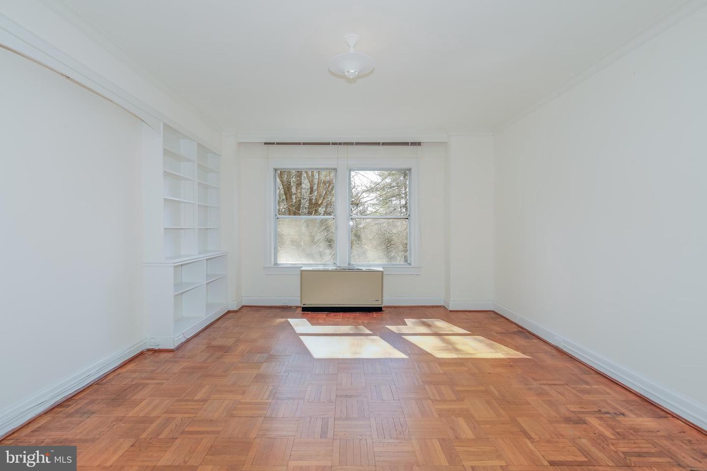 4000 CATHEDRAL AVE NW #144-145B, WASHINGTON, District Of Columbia 20016, 3 Bedrooms Bedrooms, ,3 BathroomsBathrooms,Residential,For sale,4000 CATHEDRAL AVE NW #144-145B,DCDC2185914 MLS # DCDC2185914