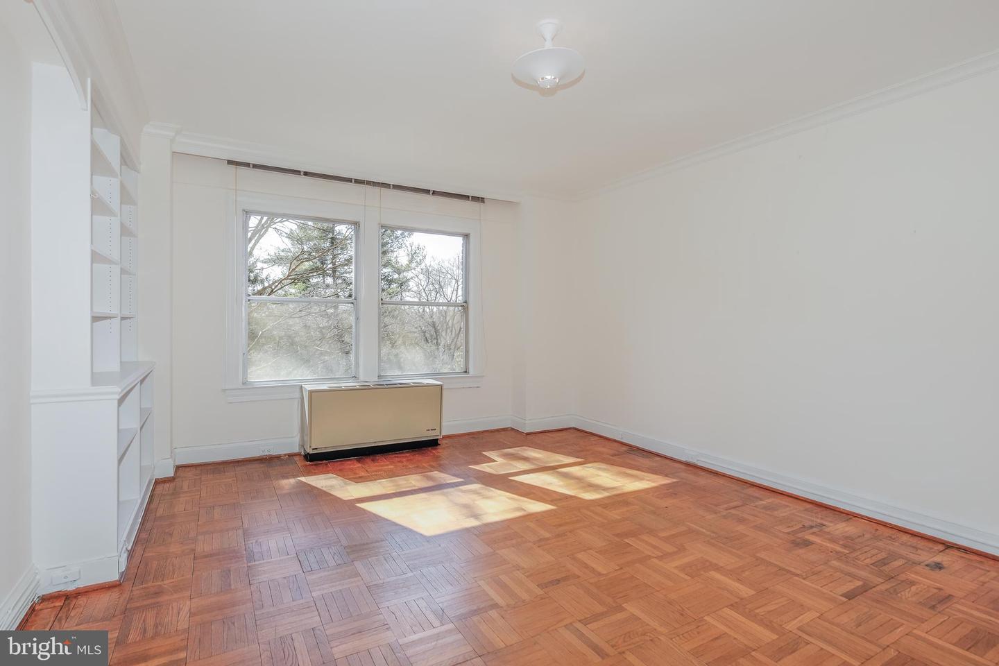 4000 CATHEDRAL AVE NW #144-145B, WASHINGTON, District Of Columbia 20016, 3 Bedrooms Bedrooms, ,3 BathroomsBathrooms,Residential,For sale,4000 CATHEDRAL AVE NW #144-145B,DCDC2185914 MLS # DCDC2185914