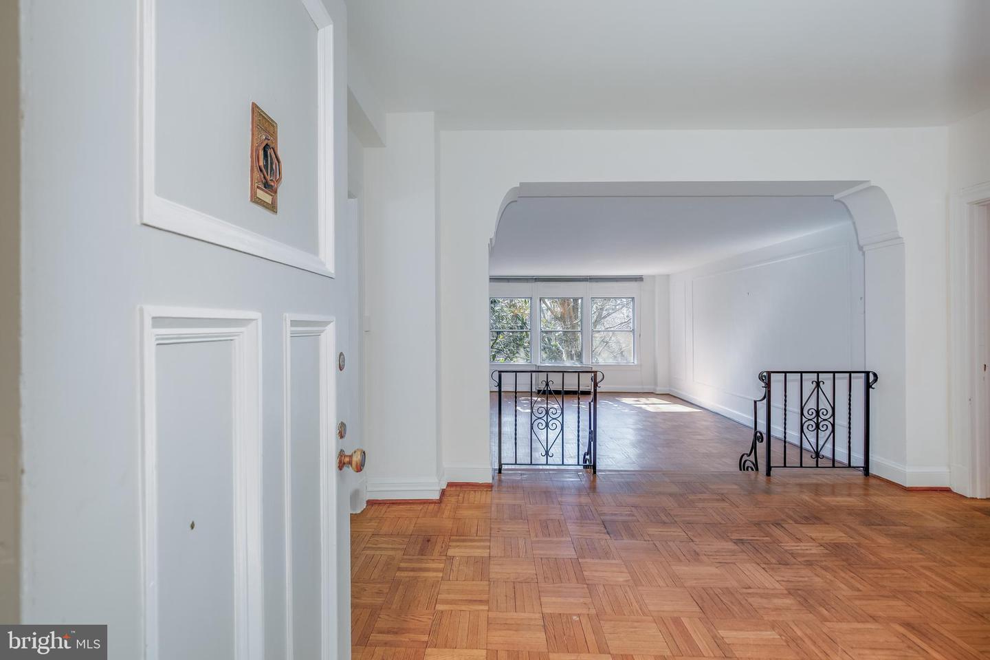 4000 CATHEDRAL AVE NW #144-145B, WASHINGTON, District Of Columbia 20016, 3 Bedrooms Bedrooms, ,3 BathroomsBathrooms,Residential,For sale,4000 CATHEDRAL AVE NW #144-145B,DCDC2185914 MLS # DCDC2185914