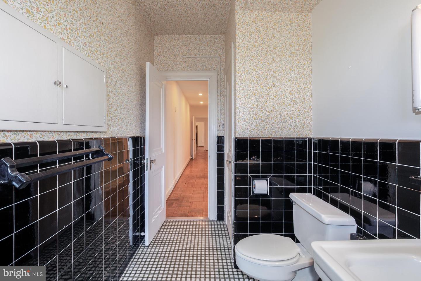 4000 CATHEDRAL AVE NW #144-145B, WASHINGTON, District Of Columbia 20016, 3 Bedrooms Bedrooms, ,3 BathroomsBathrooms,Residential,For sale,4000 CATHEDRAL AVE NW #144-145B,DCDC2185914 MLS # DCDC2185914