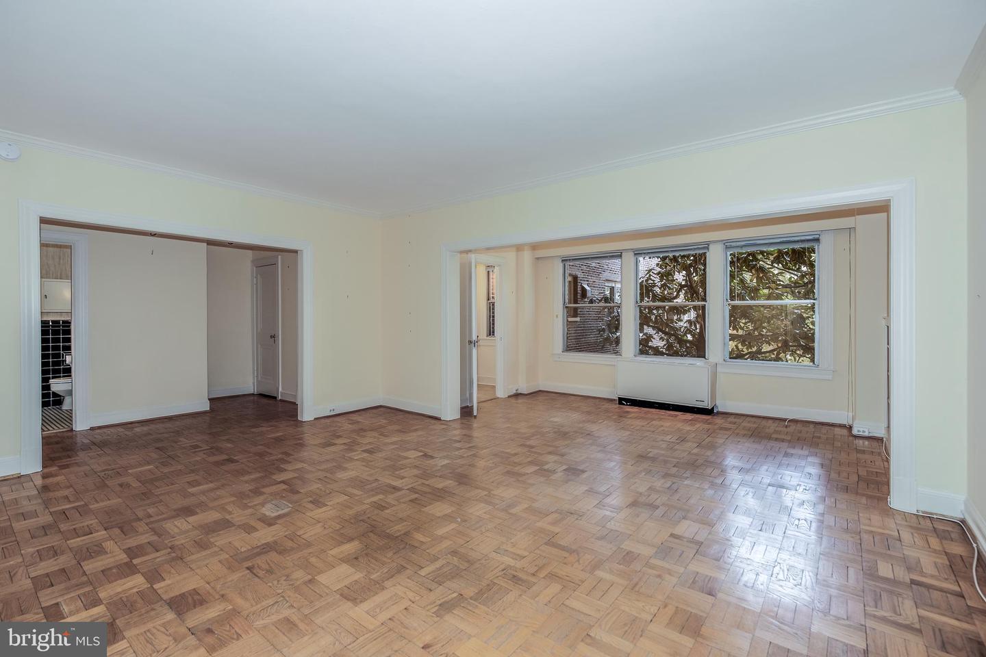 4000 CATHEDRAL AVE NW #144-145B, WASHINGTON, District Of Columbia 20016, 3 Bedrooms Bedrooms, ,3 BathroomsBathrooms,Residential,For sale,4000 CATHEDRAL AVE NW #144-145B,DCDC2185914 MLS # DCDC2185914