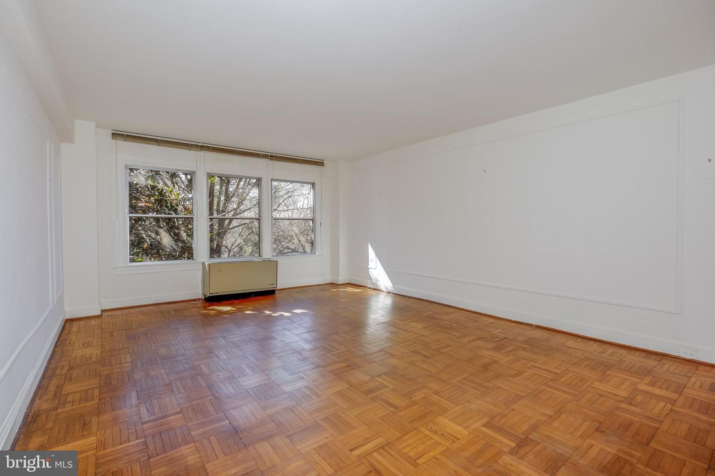 4000 CATHEDRAL AVE NW #144-145B, WASHINGTON, District Of Columbia 20016, 3 Bedrooms Bedrooms, ,3 BathroomsBathrooms,Residential,For sale,4000 CATHEDRAL AVE NW #144-145B,DCDC2185914 MLS # DCDC2185914