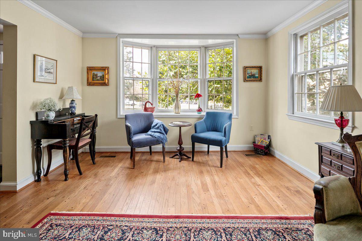 6307 OLDE TOWNE CT, ALEXANDRIA, Virginia 22307, 3 Bedrooms Bedrooms, ,3 BathroomsBathrooms,Residential,For sale,6307 OLDE TOWNE CT,VAFX2223796 MLS # VAFX2223796