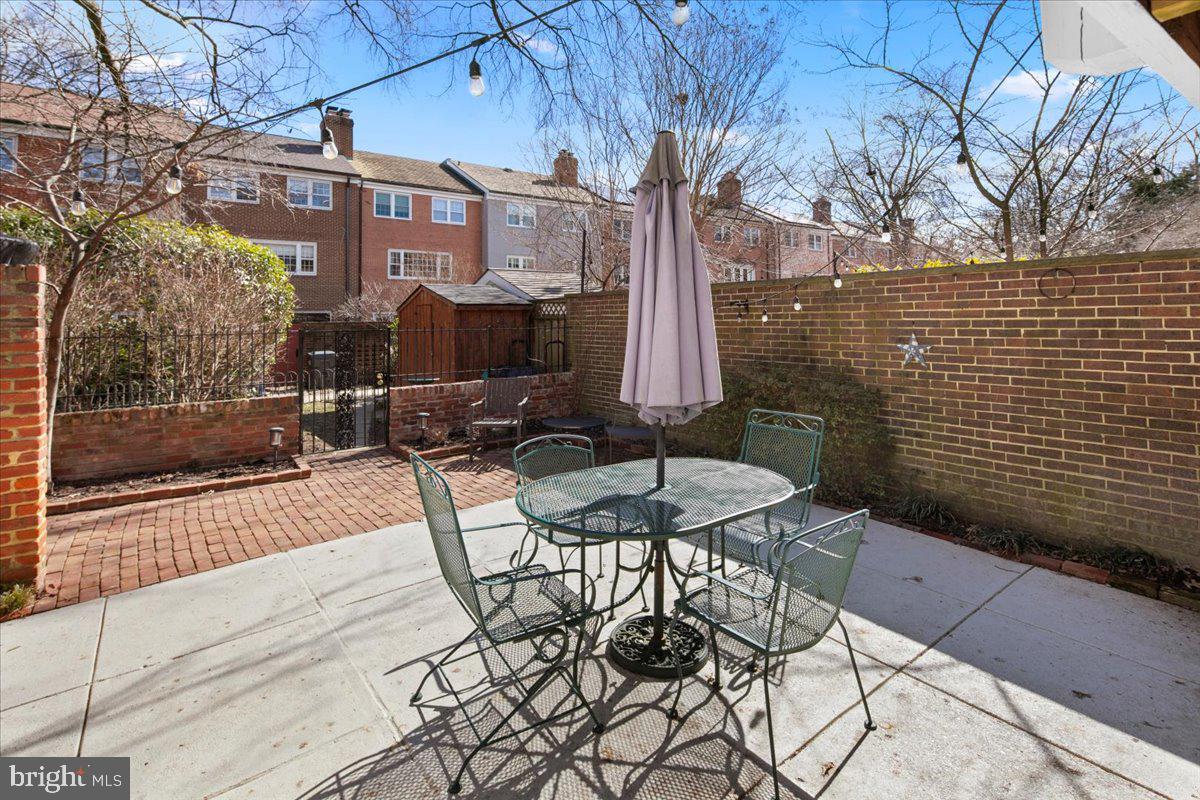 6307 OLDE TOWNE CT, ALEXANDRIA, Virginia 22307, 3 Bedrooms Bedrooms, ,3 BathroomsBathrooms,Residential,For sale,6307 OLDE TOWNE CT,VAFX2223796 MLS # VAFX2223796