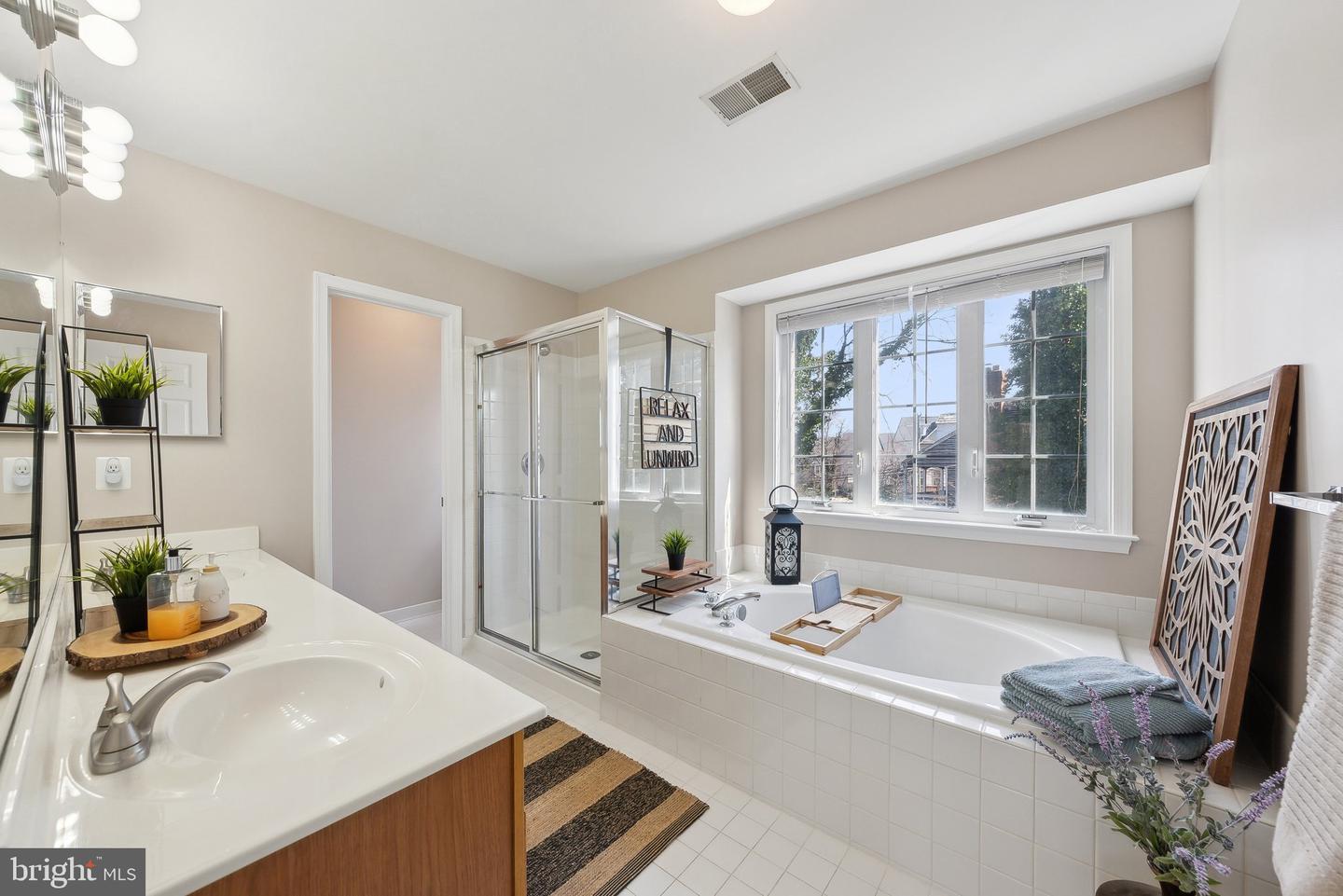 102 FRAYERS FARM CT, OCCOQUAN, Virginia 22125, 3 Bedrooms Bedrooms, ,2 BathroomsBathrooms,Residential,For sale,102 FRAYERS FARM CT,VAPW2088444 MLS # VAPW2088444