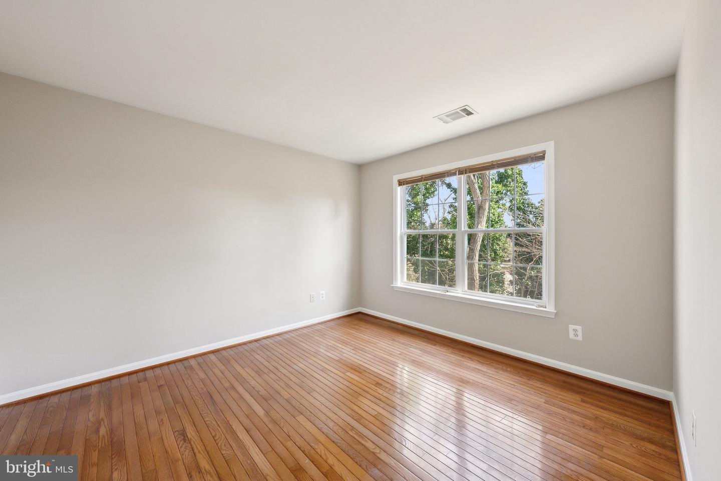 102 FRAYERS FARM CT, OCCOQUAN, Virginia 22125, 3 Bedrooms Bedrooms, ,2 BathroomsBathrooms,Residential,For sale,102 FRAYERS FARM CT,VAPW2088444 MLS # VAPW2088444