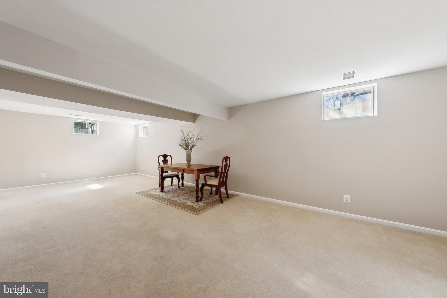 102 FRAYERS FARM CT, OCCOQUAN, Virginia 22125, 3 Bedrooms Bedrooms, ,2 BathroomsBathrooms,Residential,For sale,102 FRAYERS FARM CT,VAPW2088444 MLS # VAPW2088444