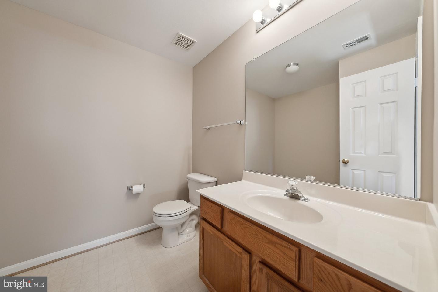 102 FRAYERS FARM CT, OCCOQUAN, Virginia 22125, 3 Bedrooms Bedrooms, ,2 BathroomsBathrooms,Residential,For sale,102 FRAYERS FARM CT,VAPW2088444 MLS # VAPW2088444