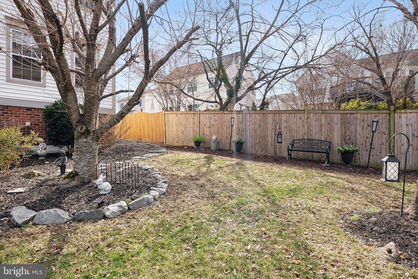 102 FRAYERS FARM CT, OCCOQUAN, Virginia 22125, 3 Bedrooms Bedrooms, ,2 BathroomsBathrooms,Residential,For sale,102 FRAYERS FARM CT,VAPW2088444 MLS # VAPW2088444