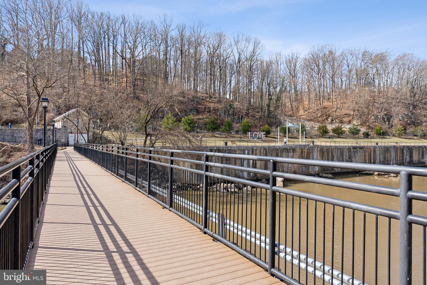 102 FRAYERS FARM CT, OCCOQUAN, Virginia 22125, 3 Bedrooms Bedrooms, ,2 BathroomsBathrooms,Residential,For sale,102 FRAYERS FARM CT,VAPW2088444 MLS # VAPW2088444