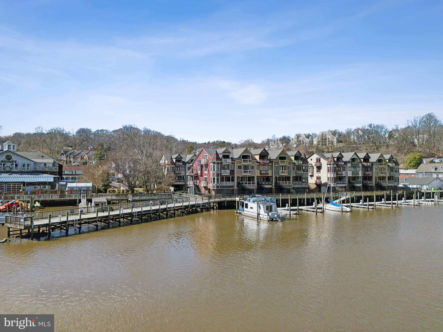 102 FRAYERS FARM CT, OCCOQUAN, Virginia 22125, 3 Bedrooms Bedrooms, ,2 BathroomsBathrooms,Residential,For sale,102 FRAYERS FARM CT,VAPW2088444 MLS # VAPW2088444