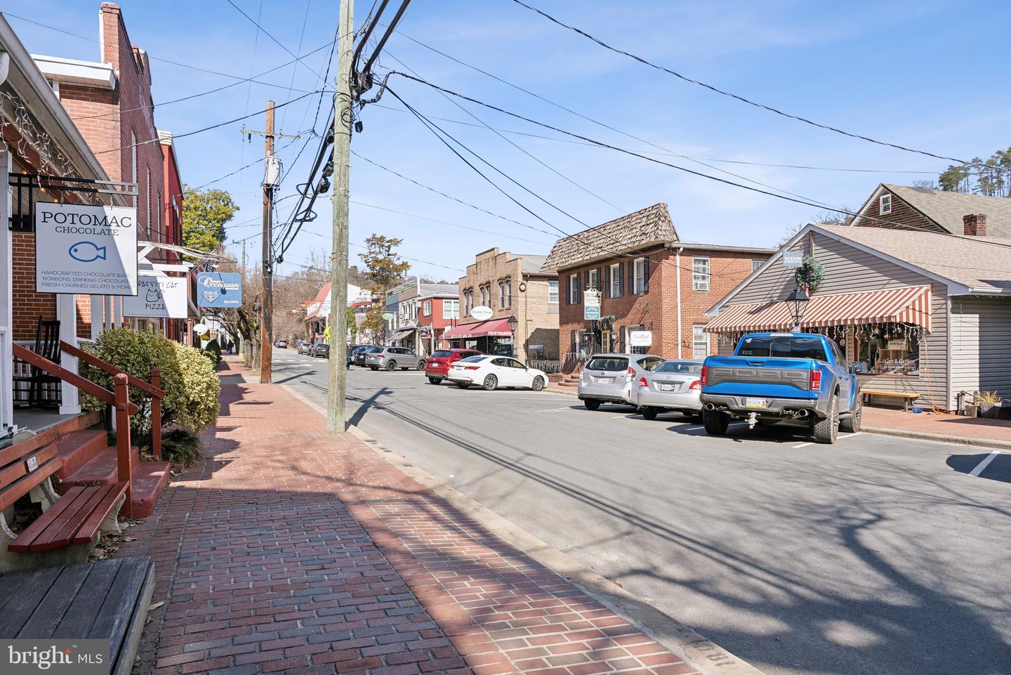 102 FRAYERS FARM CT, OCCOQUAN, Virginia 22125, 3 Bedrooms Bedrooms, ,2 BathroomsBathrooms,Residential,For sale,102 FRAYERS FARM CT,VAPW2088444 MLS # VAPW2088444