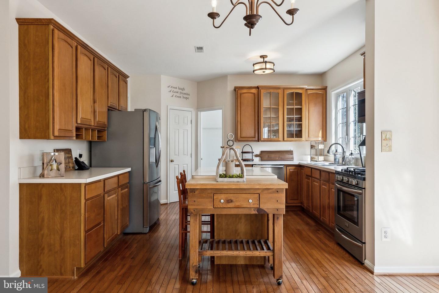 102 FRAYERS FARM CT, OCCOQUAN, Virginia 22125, 3 Bedrooms Bedrooms, ,2 BathroomsBathrooms,Residential,For sale,102 FRAYERS FARM CT,VAPW2088444 MLS # VAPW2088444
