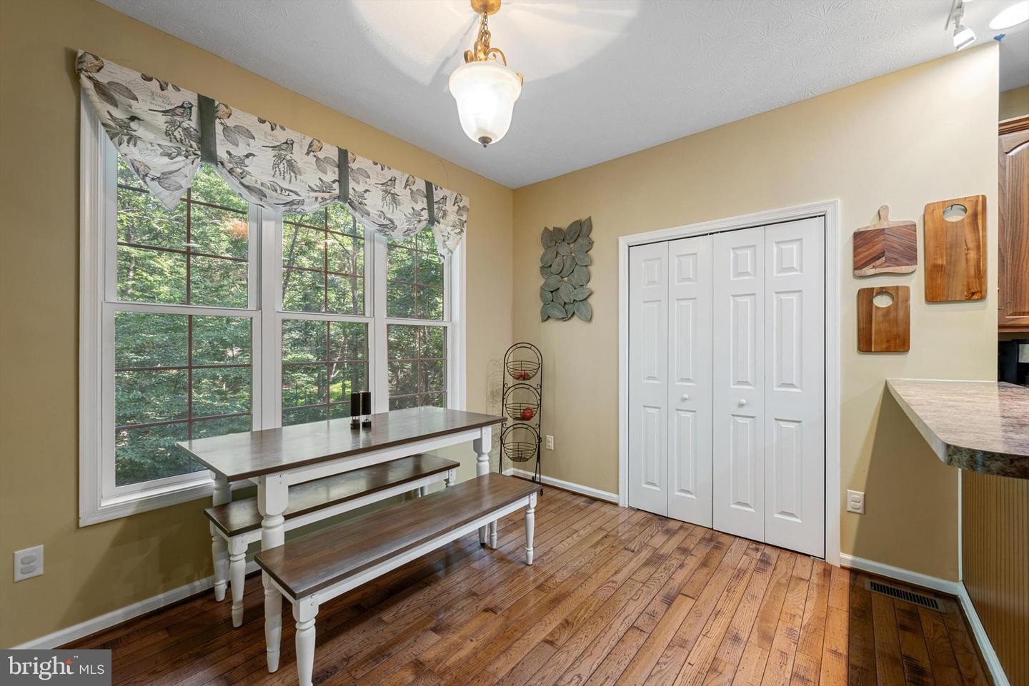 200 GREENBRIAR CIR, CROSS JUNCTION, Virginia 22625, 5 Bedrooms Bedrooms, ,2 BathroomsBathrooms,Residential,For sale,200 GREENBRIAR CIR,VAFV2024708 MLS # VAFV2024708