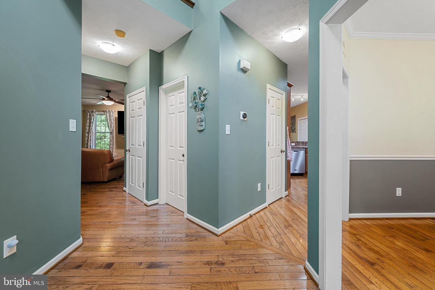 200 GREENBRIAR CIR, CROSS JUNCTION, Virginia 22625, 5 Bedrooms Bedrooms, ,2 BathroomsBathrooms,Residential,For sale,200 GREENBRIAR CIR,VAFV2024708 MLS # VAFV2024708