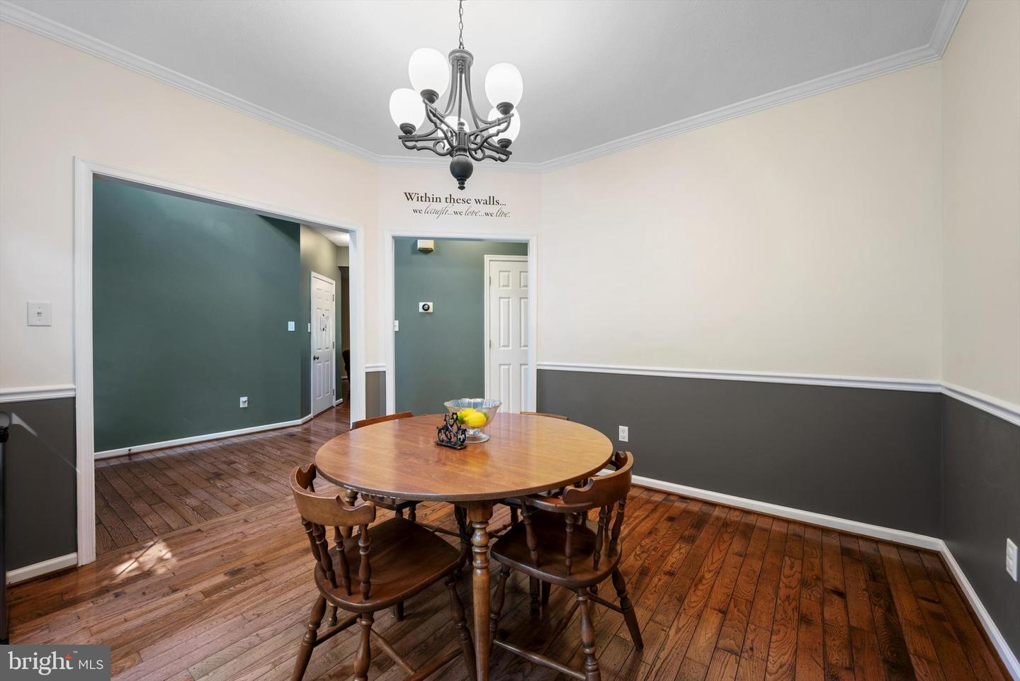 200 GREENBRIAR CIR, CROSS JUNCTION, Virginia 22625, 5 Bedrooms Bedrooms, ,2 BathroomsBathrooms,Residential,For sale,200 GREENBRIAR CIR,VAFV2024708 MLS # VAFV2024708