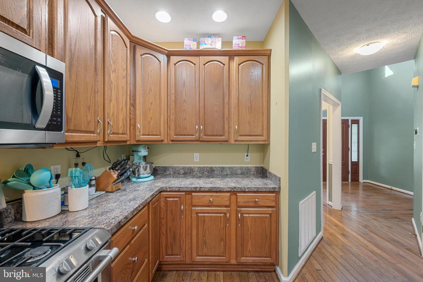 200 GREENBRIAR CIR, CROSS JUNCTION, Virginia 22625, 5 Bedrooms Bedrooms, ,2 BathroomsBathrooms,Residential,For sale,200 GREENBRIAR CIR,VAFV2024708 MLS # VAFV2024708