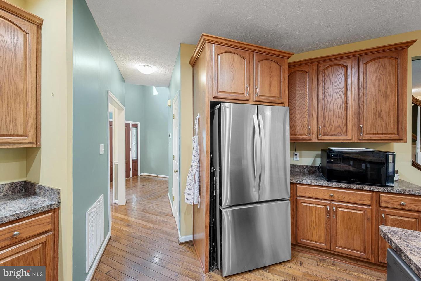 200 GREENBRIAR CIR, CROSS JUNCTION, Virginia 22625, 5 Bedrooms Bedrooms, ,2 BathroomsBathrooms,Residential,For sale,200 GREENBRIAR CIR,VAFV2024708 MLS # VAFV2024708