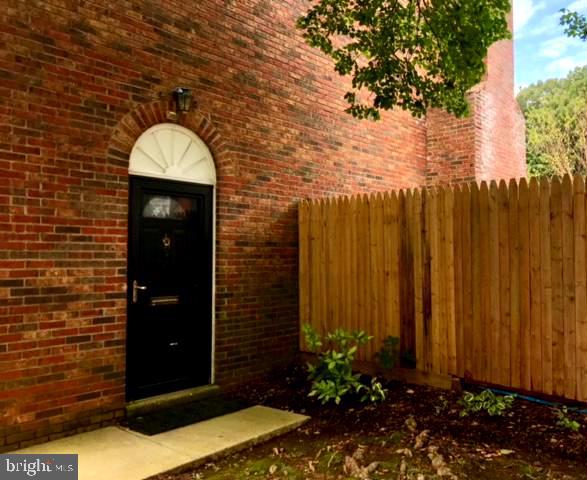 6602 BURLINGTON PL, SPRINGFIELD, Virginia 22152, 4 Bedrooms Bedrooms, 11 Rooms Rooms,2 BathroomsBathrooms,Residential,For sale,6602 BURLINGTON PL,VAFX2225138 MLS # VAFX2225138