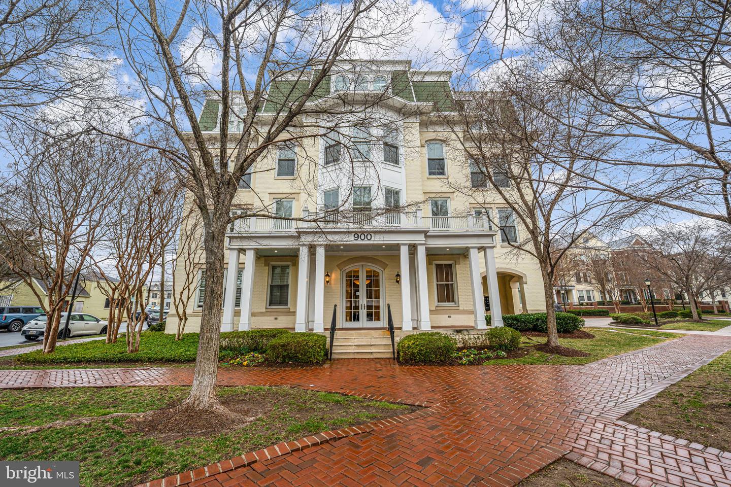 900 N WASHINGTON ST #103E, ALEXANDRIA, Virginia 22314, 2 Bedrooms Bedrooms, ,2 BathroomsBathrooms,Residential,For sale,900 N WASHINGTON ST #103E,VAAX2042410 MLS # VAAX2042410