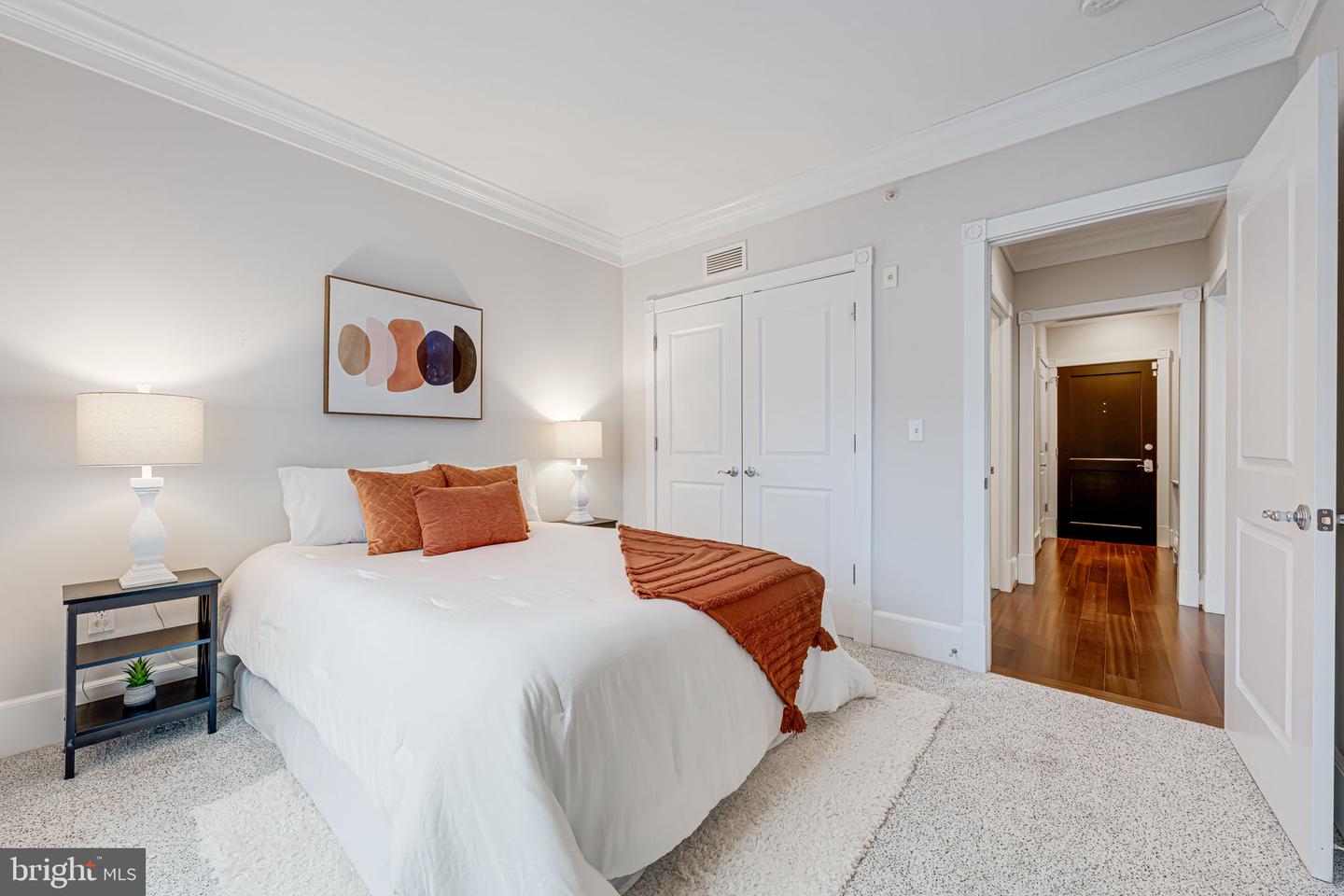 900 N WASHINGTON ST #103E, ALEXANDRIA, Virginia 22314, 2 Bedrooms Bedrooms, ,2 BathroomsBathrooms,Residential,For sale,900 N WASHINGTON ST #103E,VAAX2042410 MLS # VAAX2042410