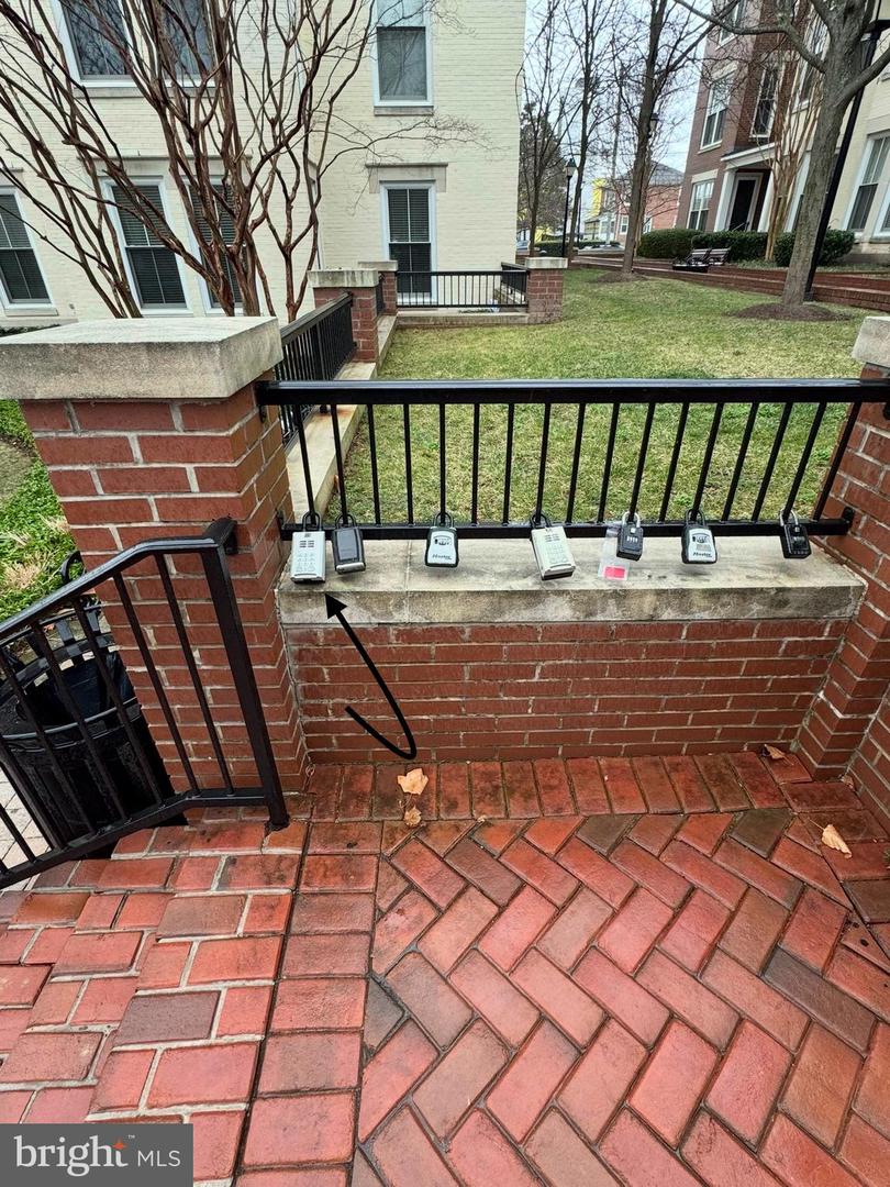 900 N WASHINGTON ST #103E, ALEXANDRIA, Virginia 22314, 2 Bedrooms Bedrooms, ,2 BathroomsBathrooms,Residential,For sale,900 N WASHINGTON ST #103E,VAAX2042410 MLS # VAAX2042410