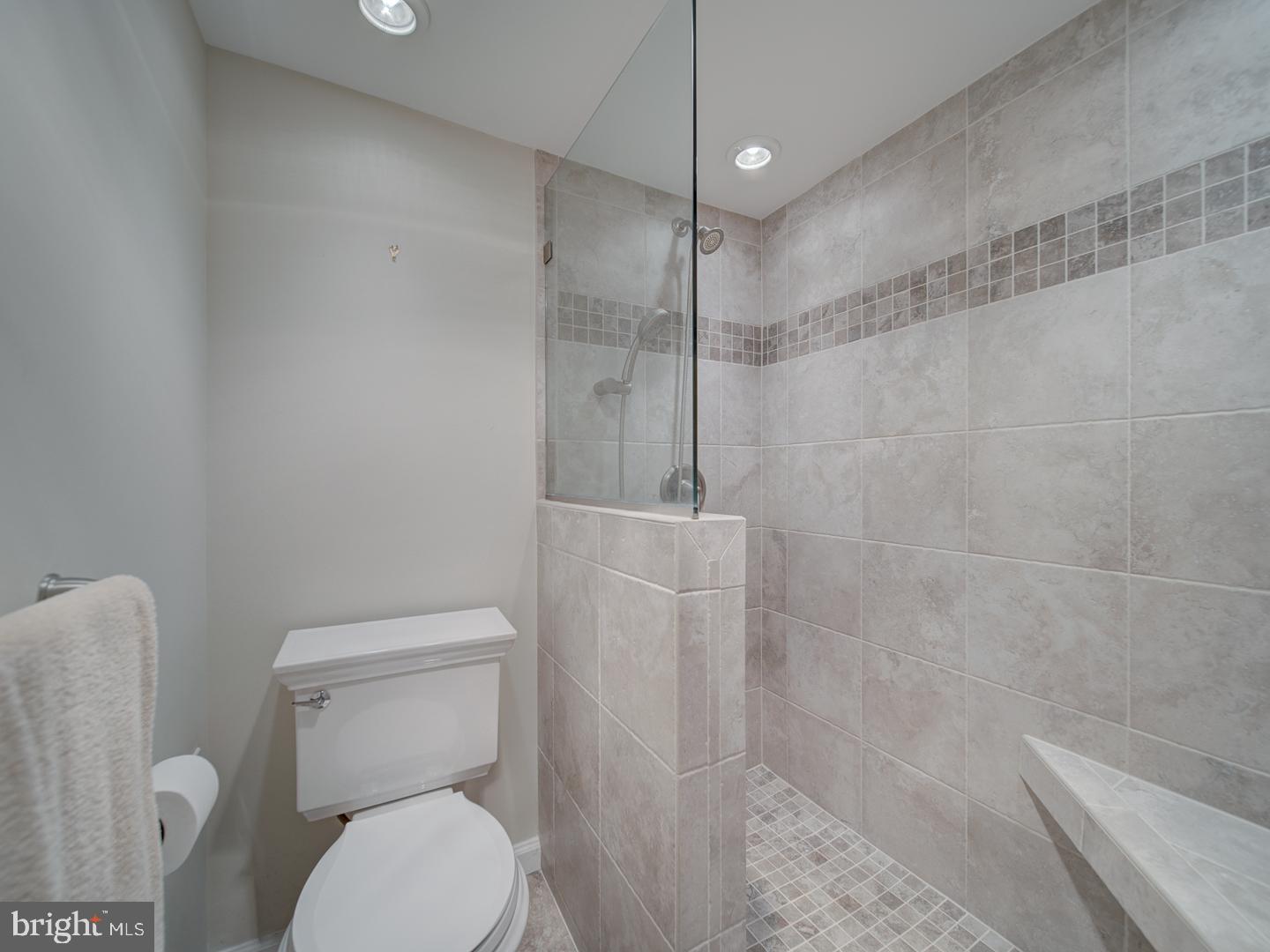 8350 GREENSBORO DR #1008, MCLEAN, Virginia 22102, 2 Bedrooms Bedrooms, ,2 BathroomsBathrooms,Residential,For sale,8350 GREENSBORO DR #1008,VAFX2225530 MLS # VAFX2225530