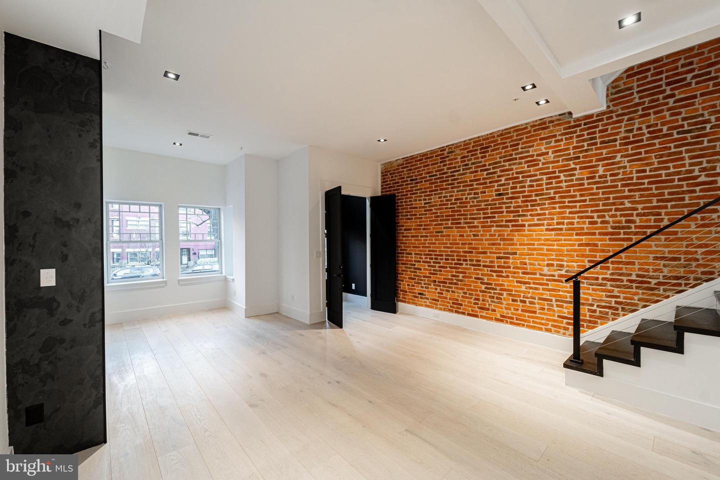 1628 15TH ST NW, WASHINGTON, District Of Columbia 20009, 4 Bedrooms Bedrooms, ,4 BathroomsBathrooms,Residential,For sale,1628 15TH ST NW,DCDC2188388 MLS # DCDC2188388