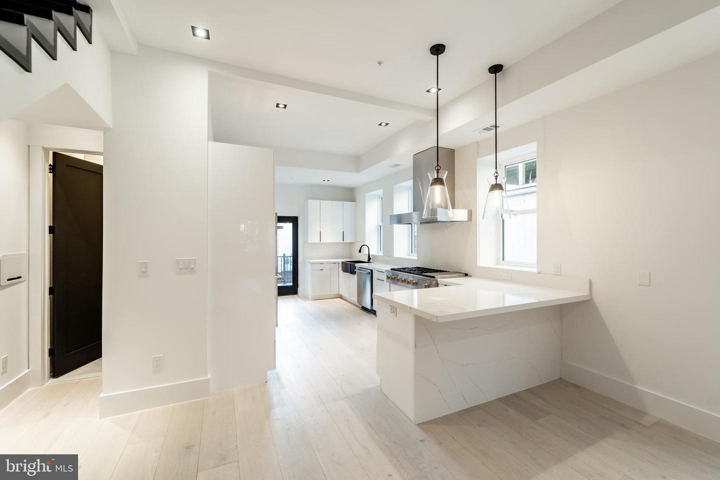 1628 15TH ST NW, WASHINGTON, District Of Columbia 20009, 4 Bedrooms Bedrooms, ,4 BathroomsBathrooms,Residential,For sale,1628 15TH ST NW,DCDC2188388 MLS # DCDC2188388