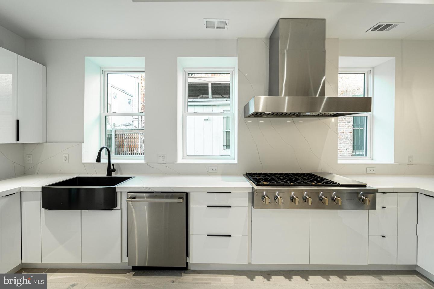 1628 15TH ST NW, WASHINGTON, District Of Columbia 20009, 4 Bedrooms Bedrooms, ,4 BathroomsBathrooms,Residential,For sale,1628 15TH ST NW,DCDC2188388 MLS # DCDC2188388