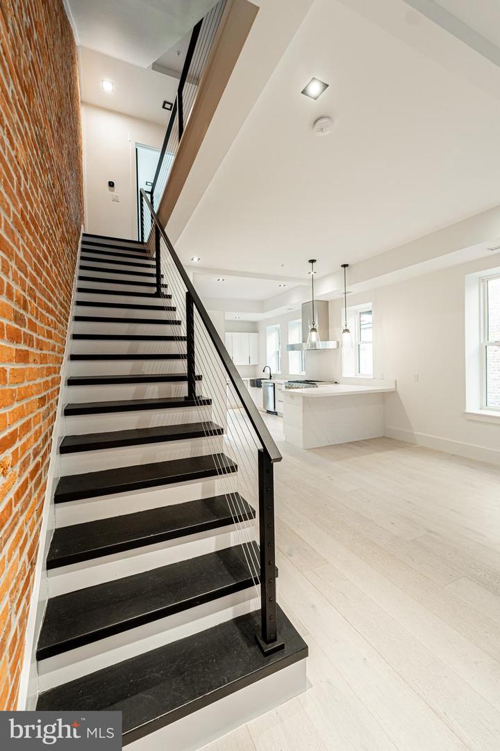 1628 15TH ST NW, WASHINGTON, District Of Columbia 20009, 4 Bedrooms Bedrooms, ,4 BathroomsBathrooms,Residential,For sale,1628 15TH ST NW,DCDC2188388 MLS # DCDC2188388