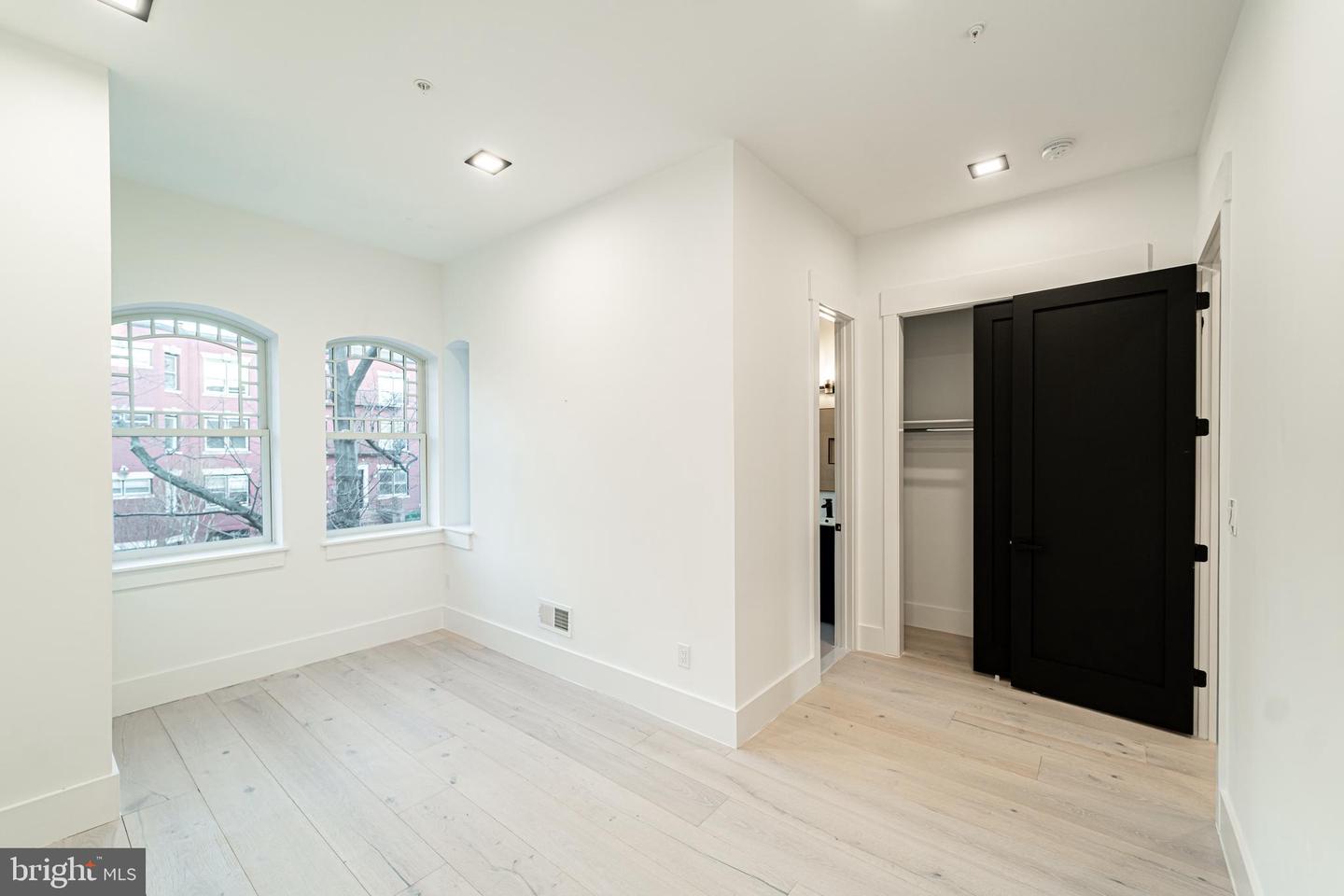 1628 15TH ST NW, WASHINGTON, District Of Columbia 20009, 4 Bedrooms Bedrooms, ,4 BathroomsBathrooms,Residential,For sale,1628 15TH ST NW,DCDC2188388 MLS # DCDC2188388