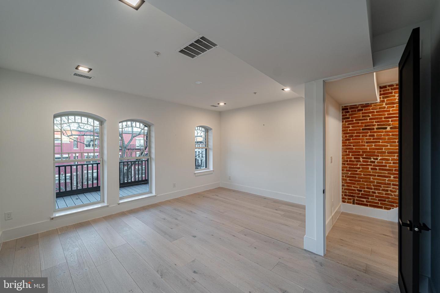1628 15TH ST NW, WASHINGTON, District Of Columbia 20009, 4 Bedrooms Bedrooms, ,4 BathroomsBathrooms,Residential,For sale,1628 15TH ST NW,DCDC2188388 MLS # DCDC2188388