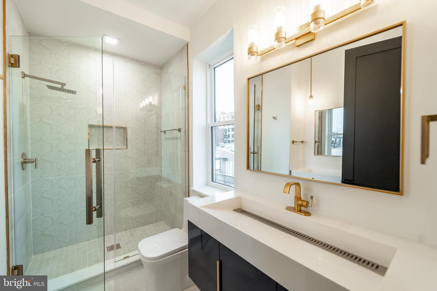 1628 15TH ST NW, WASHINGTON, District Of Columbia 20009, 4 Bedrooms Bedrooms, ,4 BathroomsBathrooms,Residential,For sale,1628 15TH ST NW,DCDC2188388 MLS # DCDC2188388