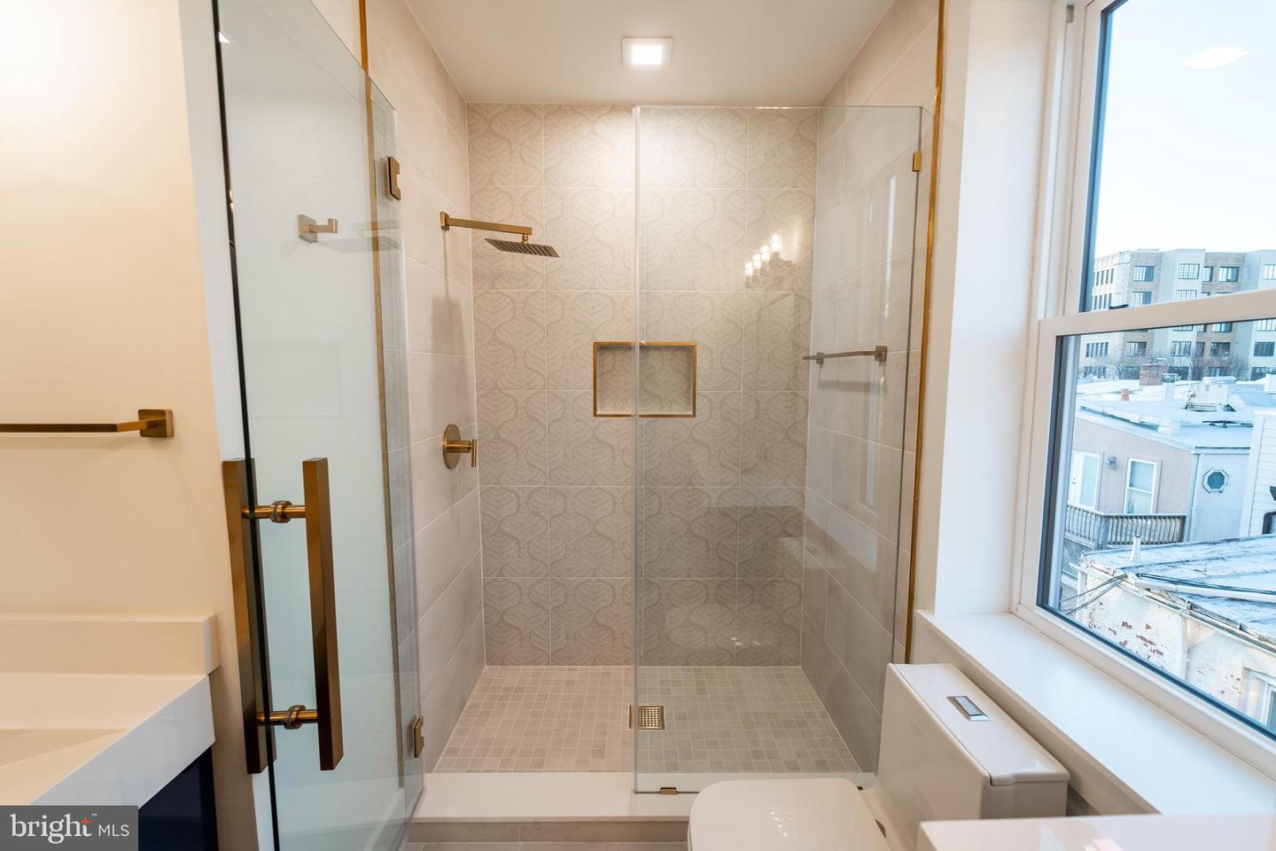 1628 15TH ST NW, WASHINGTON, District Of Columbia 20009, 4 Bedrooms Bedrooms, ,4 BathroomsBathrooms,Residential,For sale,1628 15TH ST NW,DCDC2188388 MLS # DCDC2188388