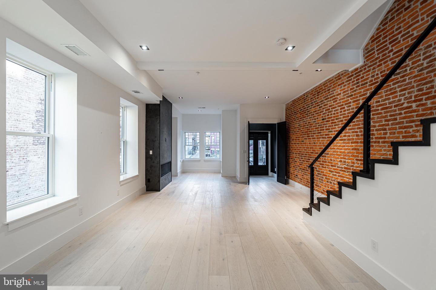 1628 15TH ST NW, WASHINGTON, District Of Columbia 20009, 4 Bedrooms Bedrooms, ,4 BathroomsBathrooms,Residential,For sale,1628 15TH ST NW,DCDC2188388 MLS # DCDC2188388