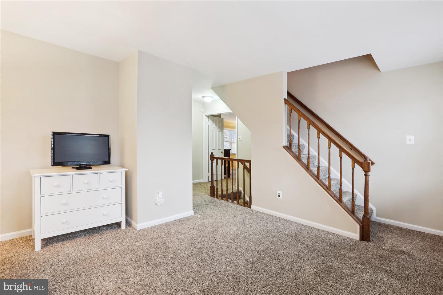 7015 DREAMS WAY CT, ALEXANDRIA, Virginia 22315, 4 Bedrooms Bedrooms, 14 Rooms Rooms,3 BathroomsBathrooms,Residential,For sale,7015 DREAMS WAY CT,VAFX2225838 MLS # VAFX2225838